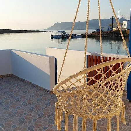 Harmonia Beach House * Kímolos